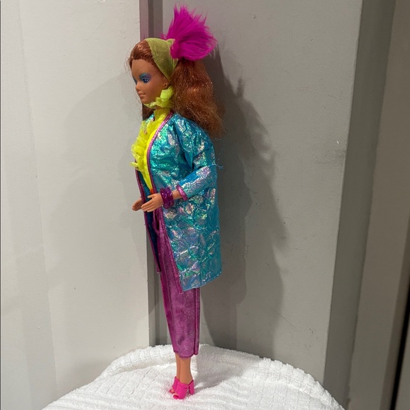 Vintage 1985 Diva Rocker Barbie Doll - Picture 5 of 9